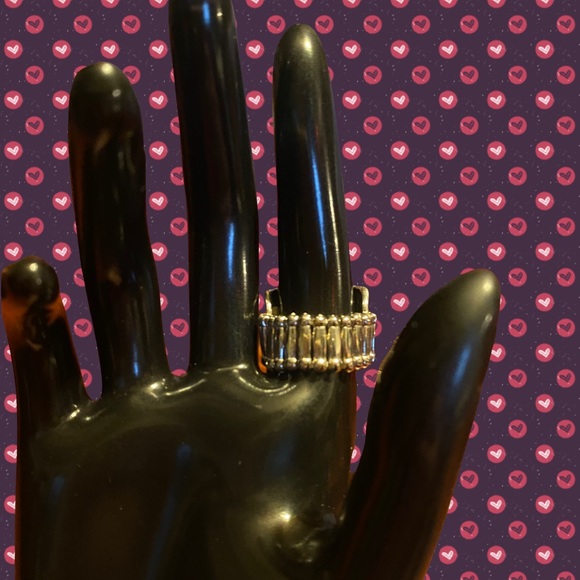 Chunky Square Heart Ring - Picture 3 of 5